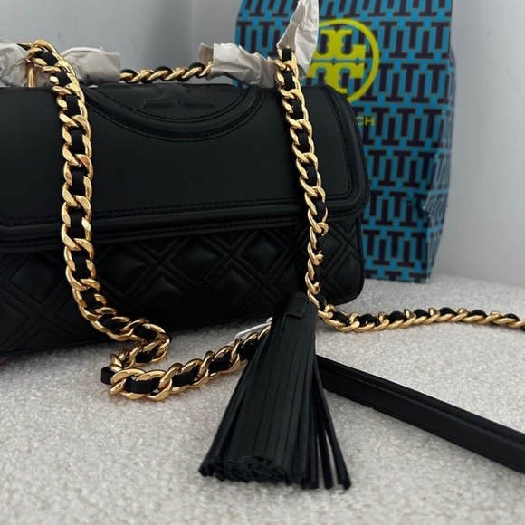 Tory Burch Small Fleming Quilted Convertible Shoulder Bag *New with tags* - Picture 3 of 13